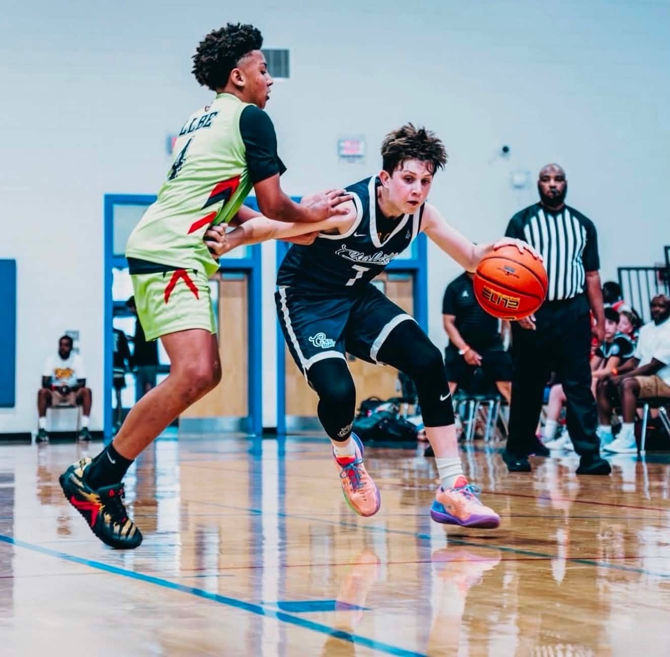 Oliver Ladley Showcases Advanced Guard Skills at Nike Jr. EYBL Grassroots Finale